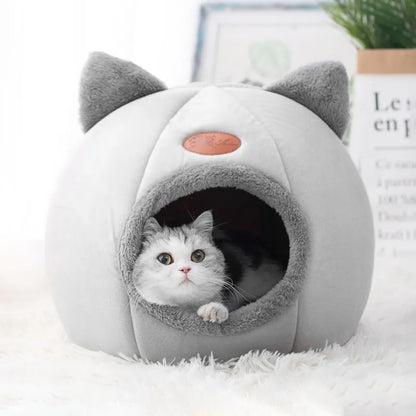 Little Winter Cat Bed Basket Cave